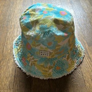 Billabong bucket hat